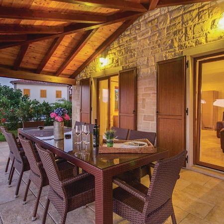 4 Bedroom Beautiful Home In Turcic Vantacici Esterno foto